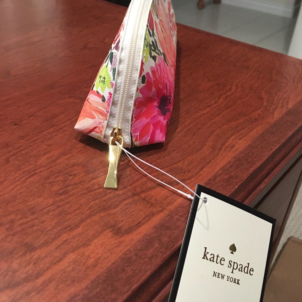 Kate Spade Dahlia Pencil Case - NWT - Picture 3 of 8